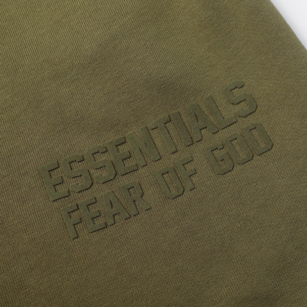 FEAR OF GOD ESSENTIALS SHORT