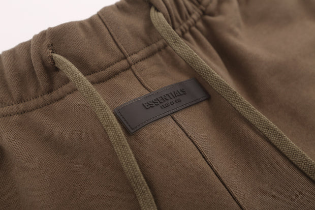 FEAR OF GOD ESSENTIALS SHORT